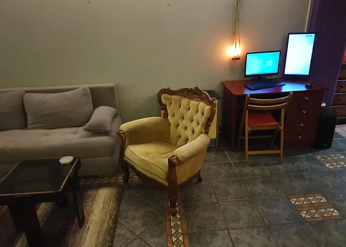 Paws & Pines Hideaway