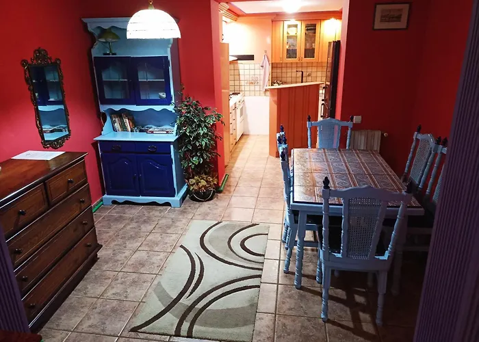 Paws & Pines Hideaway Apartman