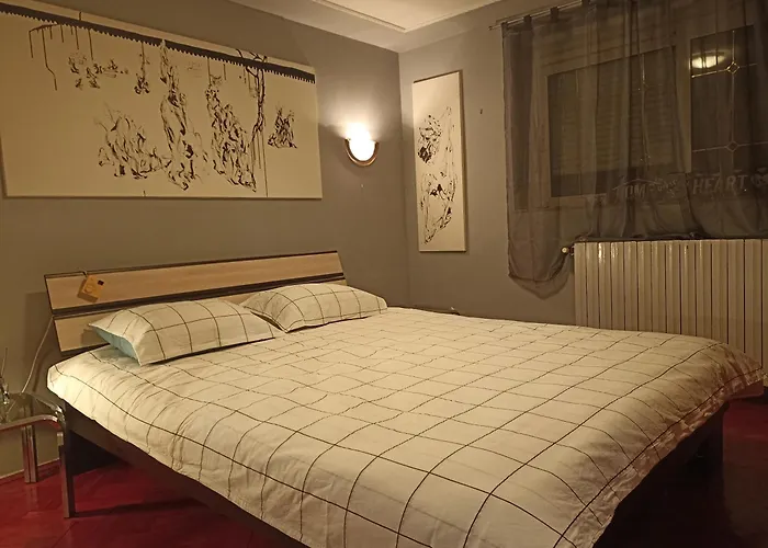 Paws & Pines Hideaway Apartman