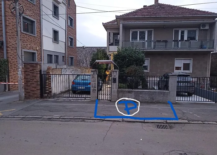 Paws & Pines Hideaway